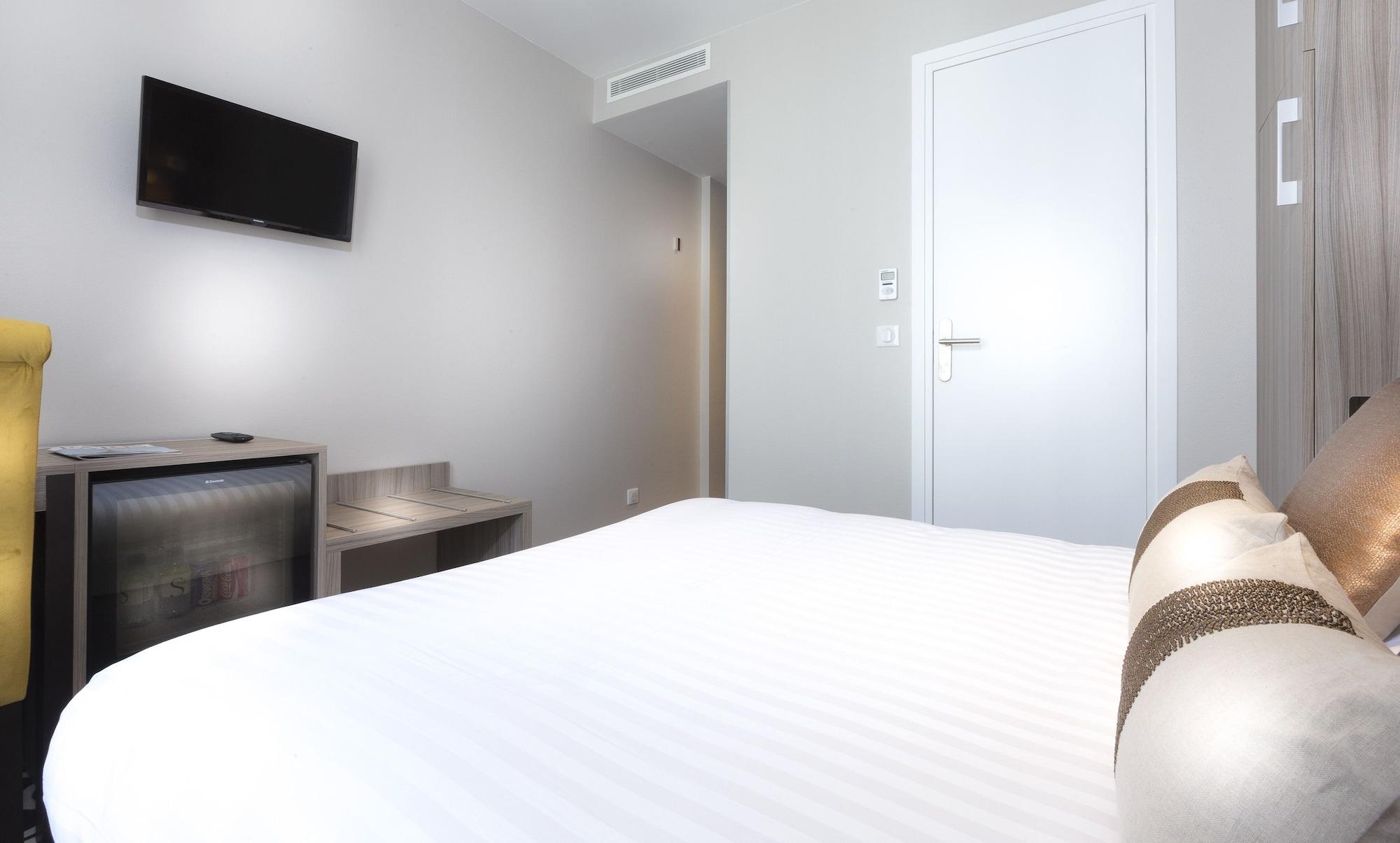 โฮเต็ล อินเตอร์เนชั่นแนล Hotel ปารีส ภายนอก รูปภาพ